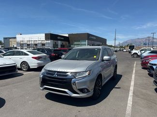 Used 2018 Mitsubishi Outlander GT image 1