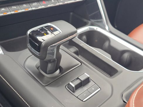 Used 2024 GMC Sierra 1500 Denali Ultimate AWD/4WD image 28