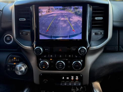 Used 2019 RAM 1500 Laramie AWD/4WD image 15