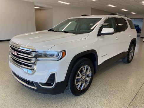 Used 2021 GMC Acadia SLT image 1