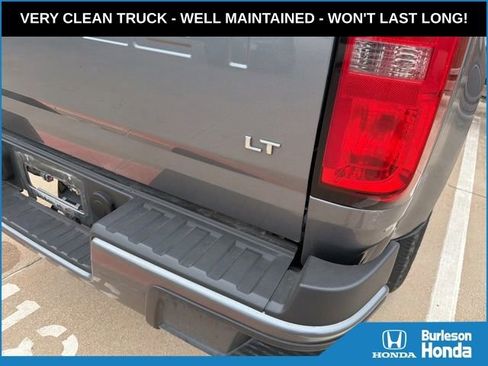 Used 2022 Chevrolet Colorado LT w/ LT Convenience Package RWD image 3