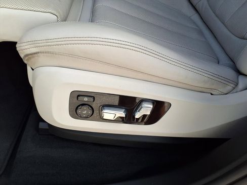 Used 2021 BMW X5 M50i w/ Executive Package image 22