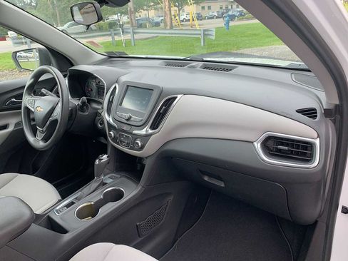 Certified 2018 Chevrolet Equinox LS AWD/4WD image 27