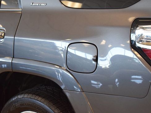 Used 2019 Toyota 4Runner 4WD image 35