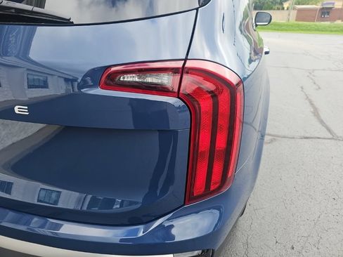 Used 2025 Kia Telluride S FWD image 6