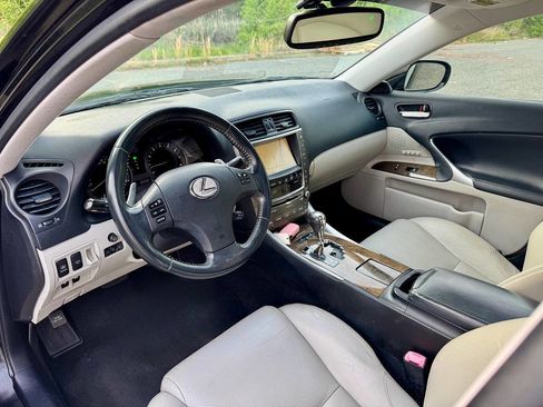 Used 2010 Lexus IS 250 AWD image 9