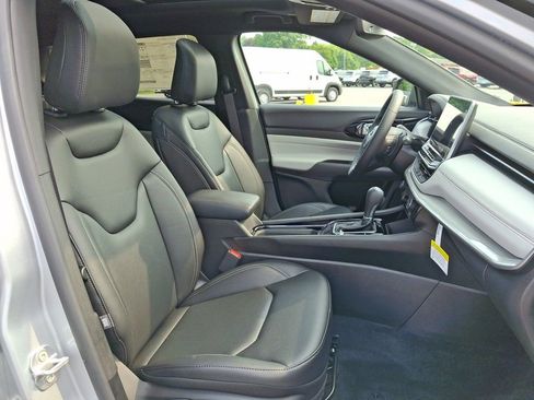 New 2025 Jeep Compass Limited w/ Sun & Sound Group image 12