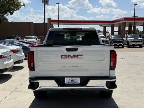 Used 2026 GMC Sierra 1500 SLT AWD/4WD image 5
