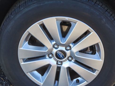 Used 2019 Subaru Outback 2.5i image 11