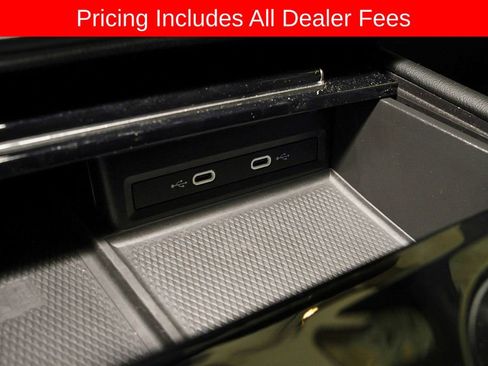 Used 2024 Volkswagen Atlas Cross Sport SE FWD image 17