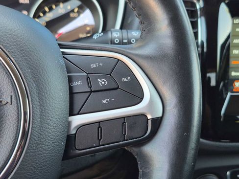 Used 2019 Jeep Compass Latitude AWD/4WD image 22