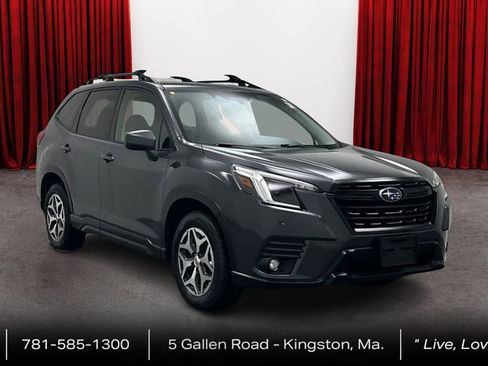 Used 2024 Subaru Forester Premium AWD/4WD image 3