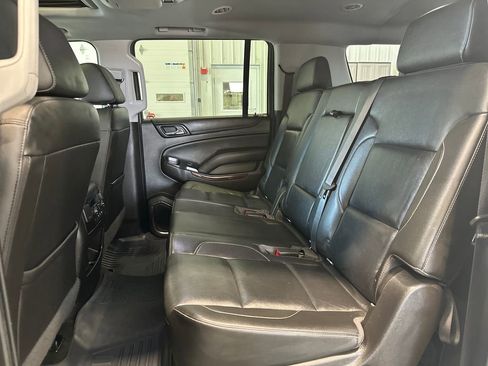 Used 2018 GMC Yukon XL SLT w/ Open Road Package AWD/4WD image 28