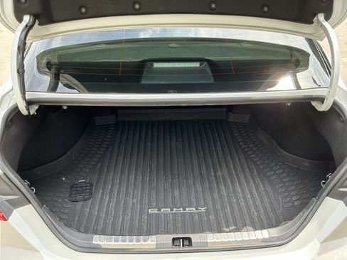 Used 2025 Toyota Camry XSE FWD image 32