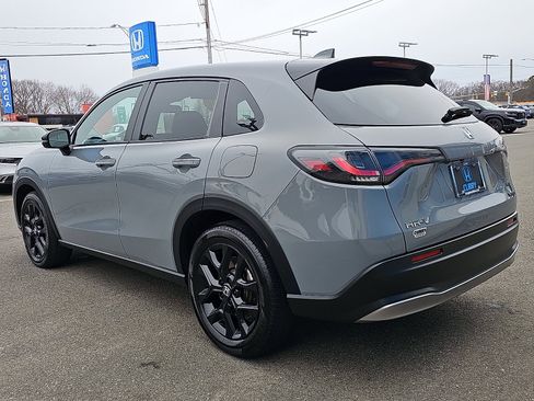 Used 2023 Honda HR-V Sport image 6