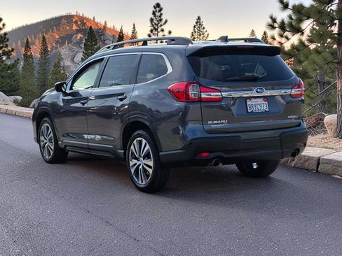 Used 2020 Subaru Ascent Premium w/ Convenience Package AWD/4WD image 5