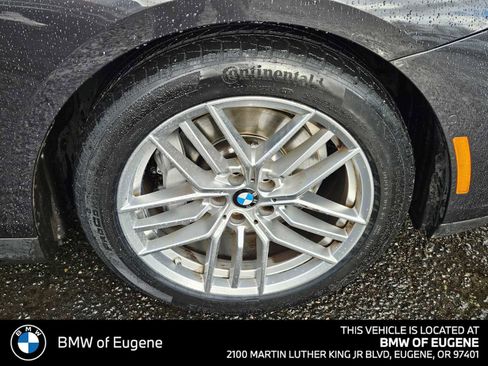 Used 2024 BMW 530i xDrive image 9