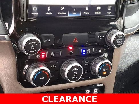 Used 2022 RAM 1500 Laramie AWD/4WD image 16