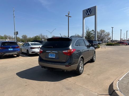 Used 2012 Hyundai Veracruz Limited w/ Navigation Pkg FWD image 5