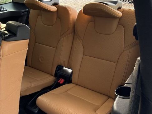 Used 2016 Volvo XC90 T6 Inscription w/ Vision Package image 17