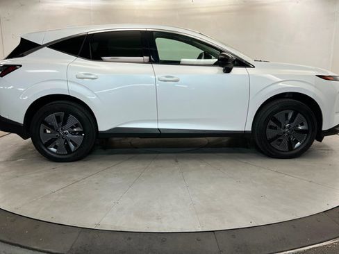Used 2025 Nissan Murano SL AWD/4WD image 6