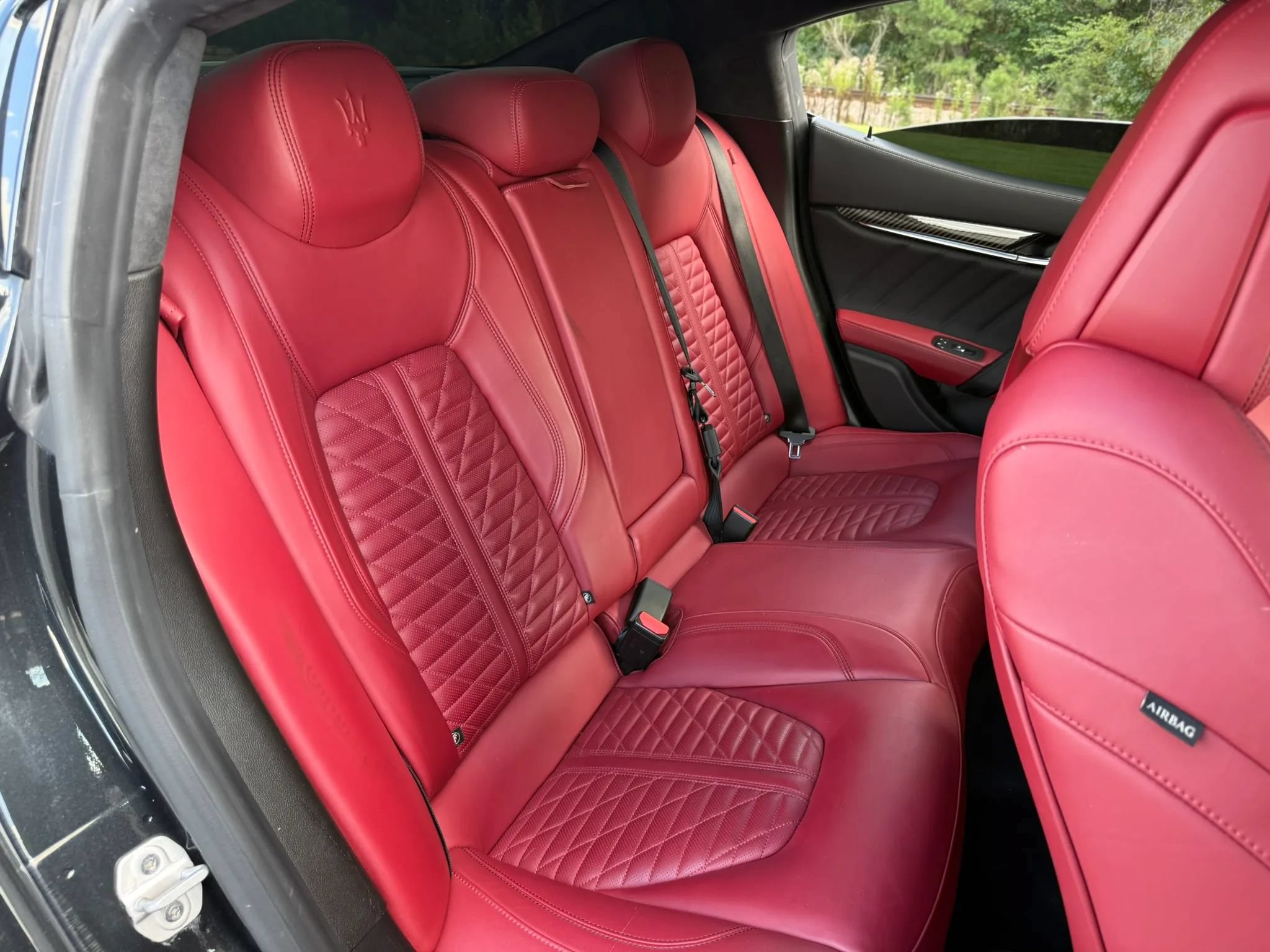 Used 2022 Maserati Ghibli Trofeo RWD image 32