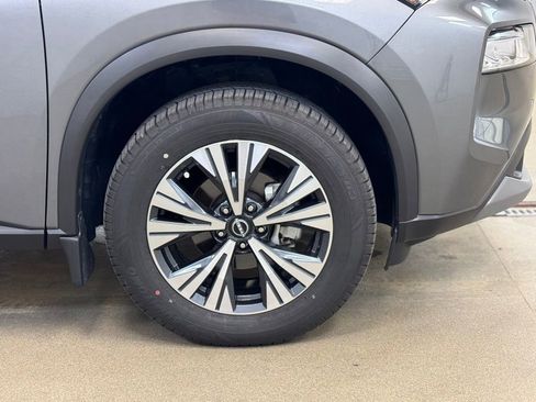 Used 2023 Nissan Rogue SV w/ SV Premium B Package AWD/4WD image 4