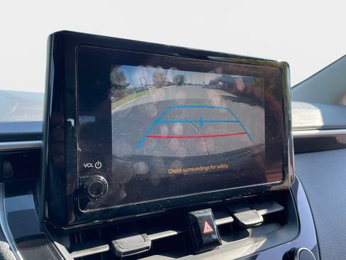 Used 2024 Toyota Corolla LE FWD image 27