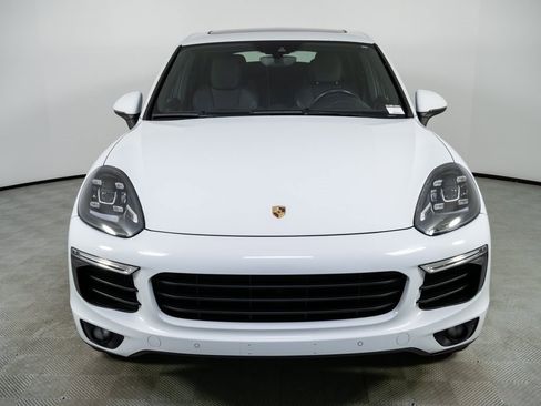 Used 2015 Porsche Cayenne S image 36