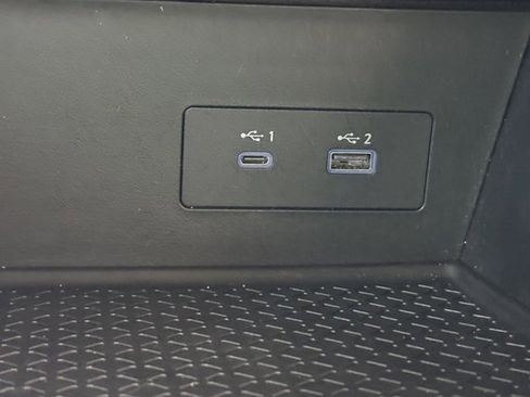 Used 2022 Nissan Pathfinder SL w/ SL Black Package image 14