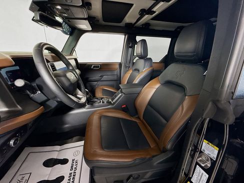 Certified 2024 Ford Bronco Outer Banks AWD/4WD image 2