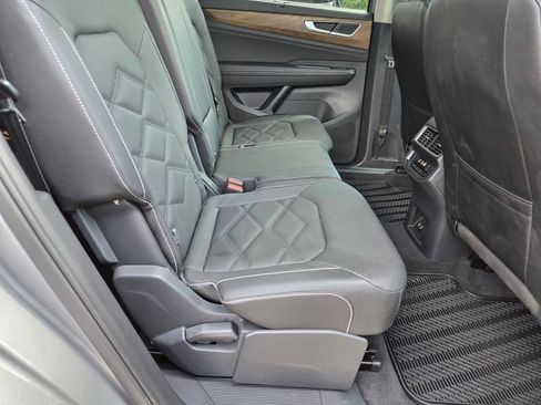 Used 2026 Volkswagen Atlas SE w/ Panoramic Sunroof Package FWD image 30