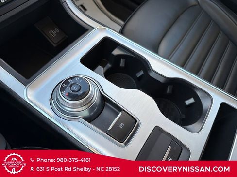 Used 2022 Ford Edge SEL image 22