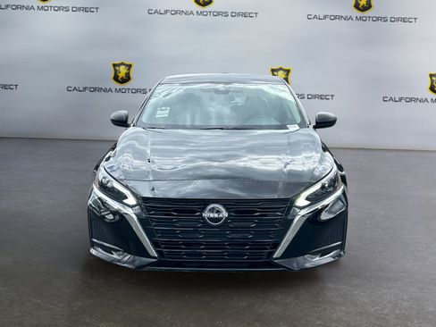Used 2025 Nissan Altima 2.5 SV FWD image 8