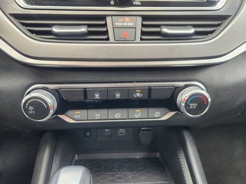 Used 2026 Nissan Altima 2.5 SR FWD image 18