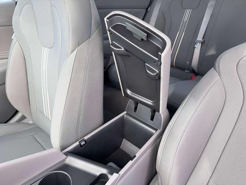 New 2026 Hyundai Elantra Sport FWD image 27
