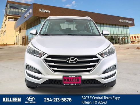 Used 2017 Hyundai Tucson SE Plus w/ Cargo Package FWD image 2