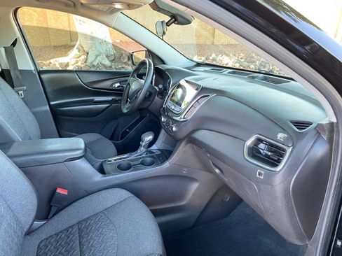 Used 2024 Chevrolet Equinox LT FWD image 58
