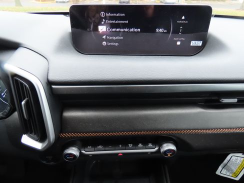 Used 2025 MAZDA CX-50 AWD 2.5 Hybrid w/ Premium Pkg image 24