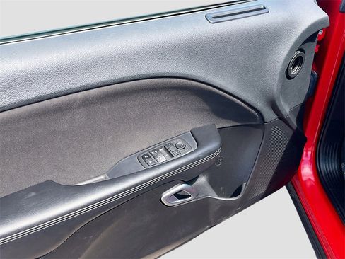 Used 2022 Dodge Challenger R/T image 17