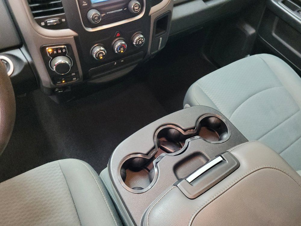 Used 2018 RAM 1500 Express w/ Black Ram 1500 Express Group AWD/4WD image 26