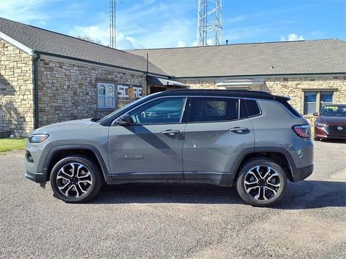 Certified 2024 Jeep Compass Limited image 24