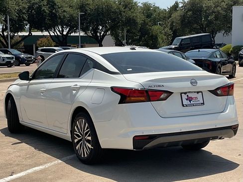New 2026 Nissan Altima 2.5 SV FWD image 6