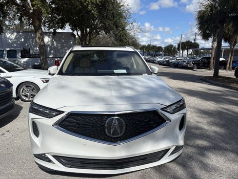 Used 2023 Acura MDX SH-AWD w/ Advance Package image 2