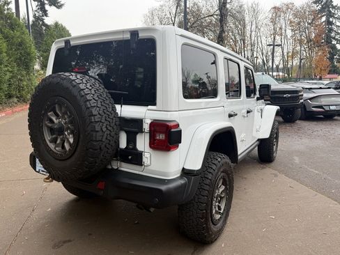 Used 2023 Jeep Wrangler Unlimited Rubicon 392 image 13