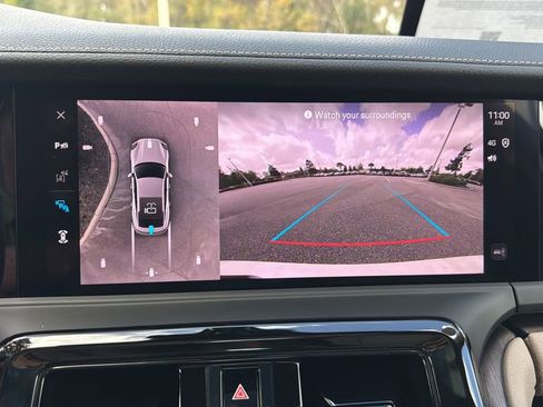 Certified 2025 Porsche Panamera RWD image 12