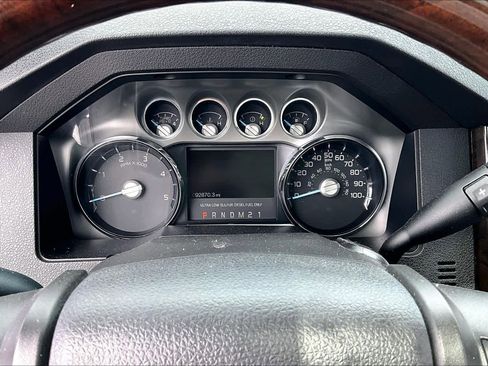 Used 2014 Ford F350 Platinum image 25