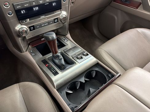 Used 2015 Lexus GX 460 w/ Premium Package AWD/4WD image 17