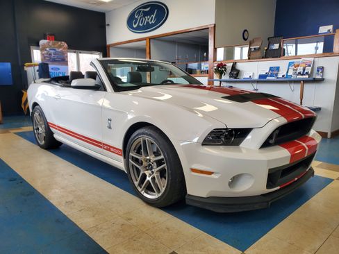 Used 2013 Ford Mustang Shelby GT500 RWD image 5