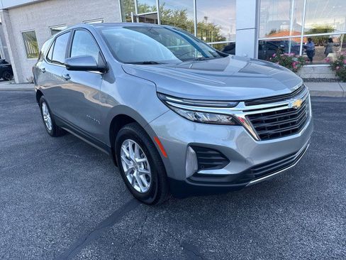 Used 2024 Chevrolet Equinox LT FWD image 1